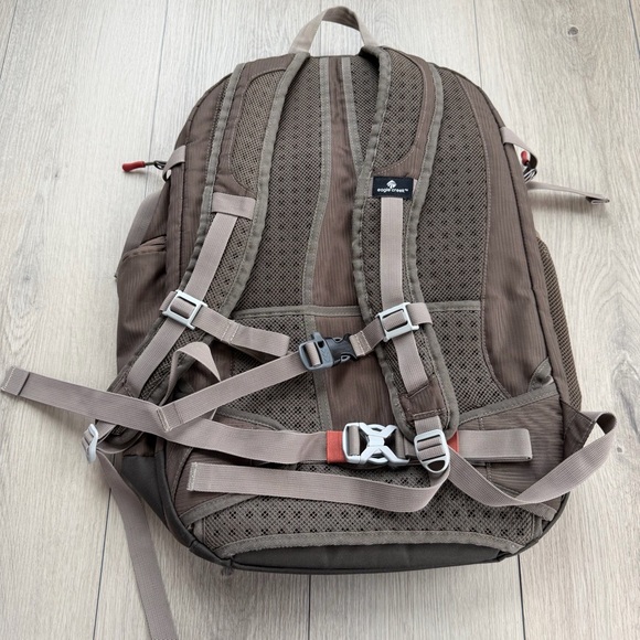 Eagle Creek Universal Traveler Backpack, 30L - Picture 4 of 9